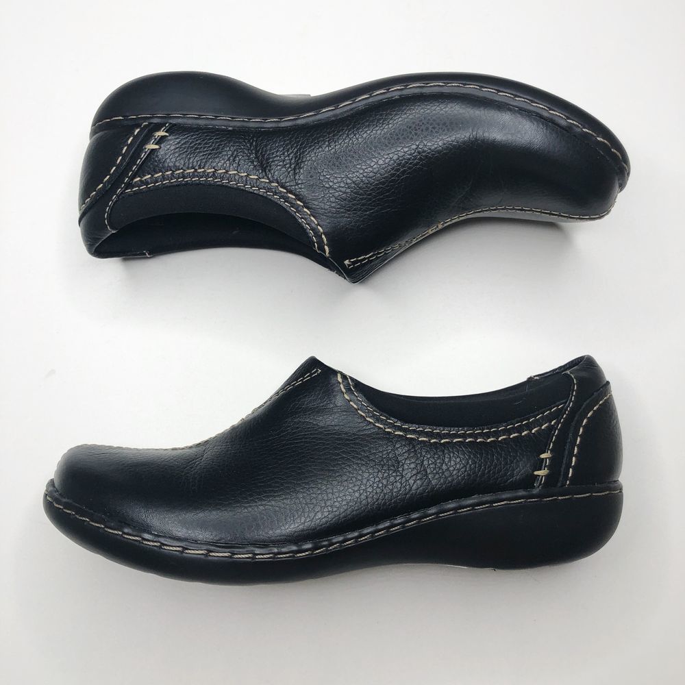 [CLARKS] Ashland Joy Slip-On Shoes - Picture 2 of 6